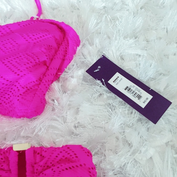 Crochet Hot Pink Bikini Apt. 9 Large - Picture 2 of 4
